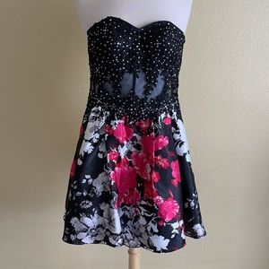 Blondie Nites by Stacy Sklar Prom Dress Size 1